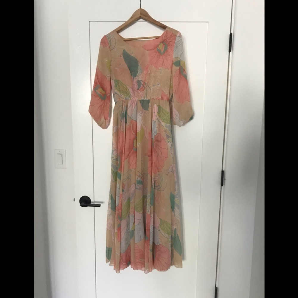 Small- NWT chicwish dress